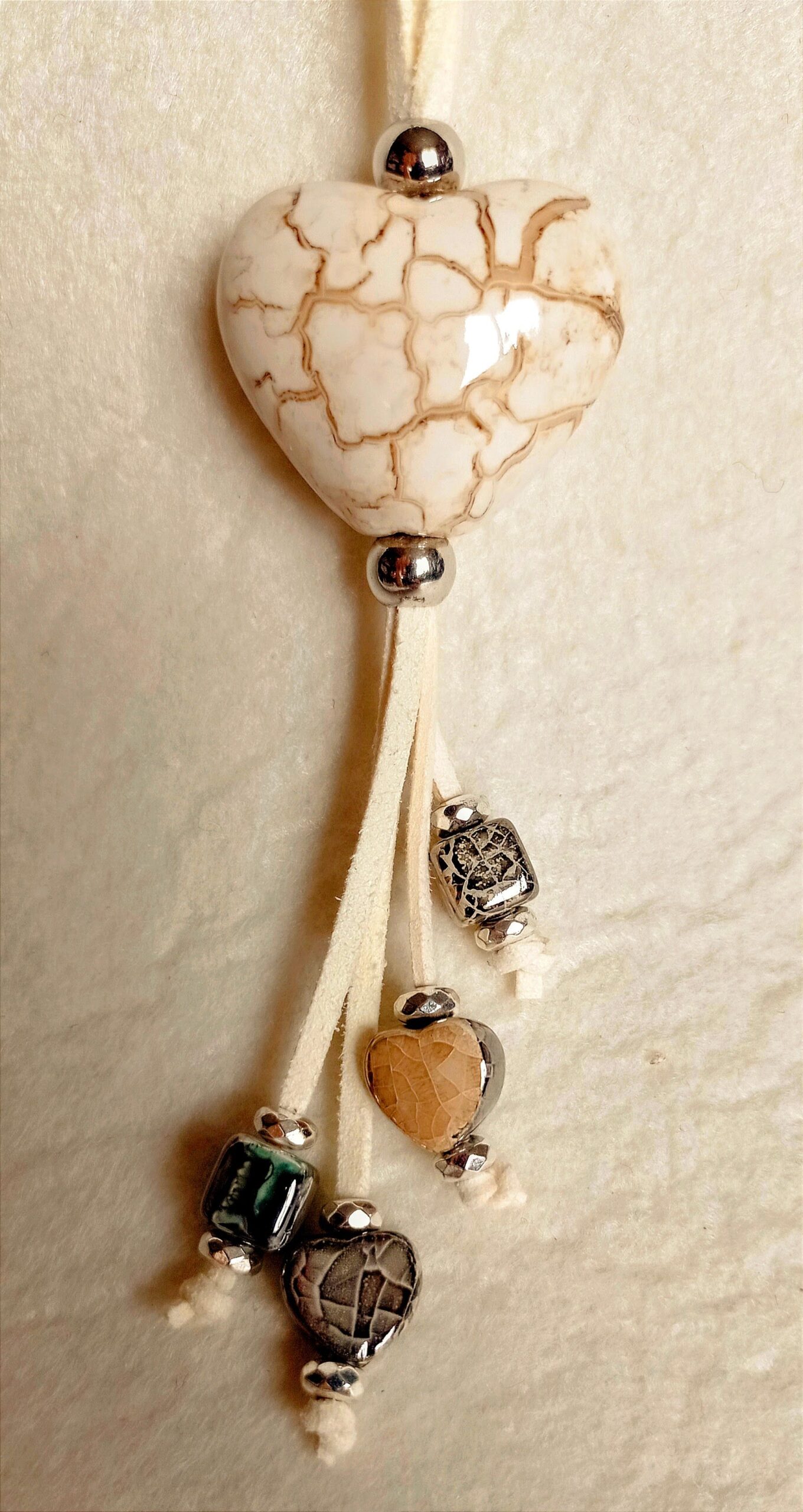 Collana "Calliope" con Cuore in Ceramica - immagine 3