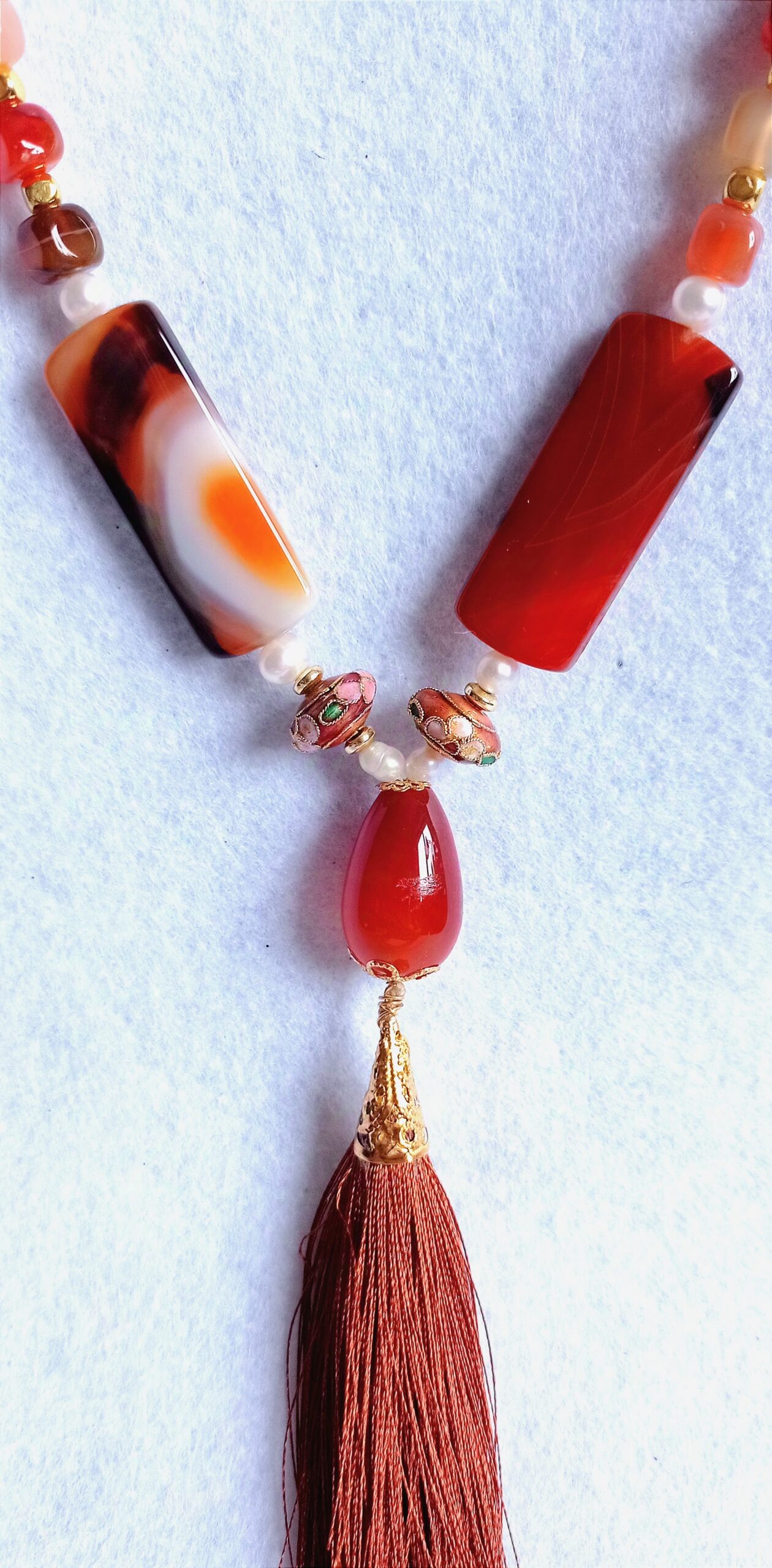 Collana "Petra" di Agata striata e perle di fiume - immagine 2
