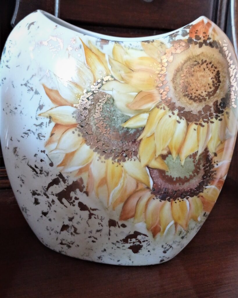 Vaso "Raggi di Sole" in porcellana dipinto a mano